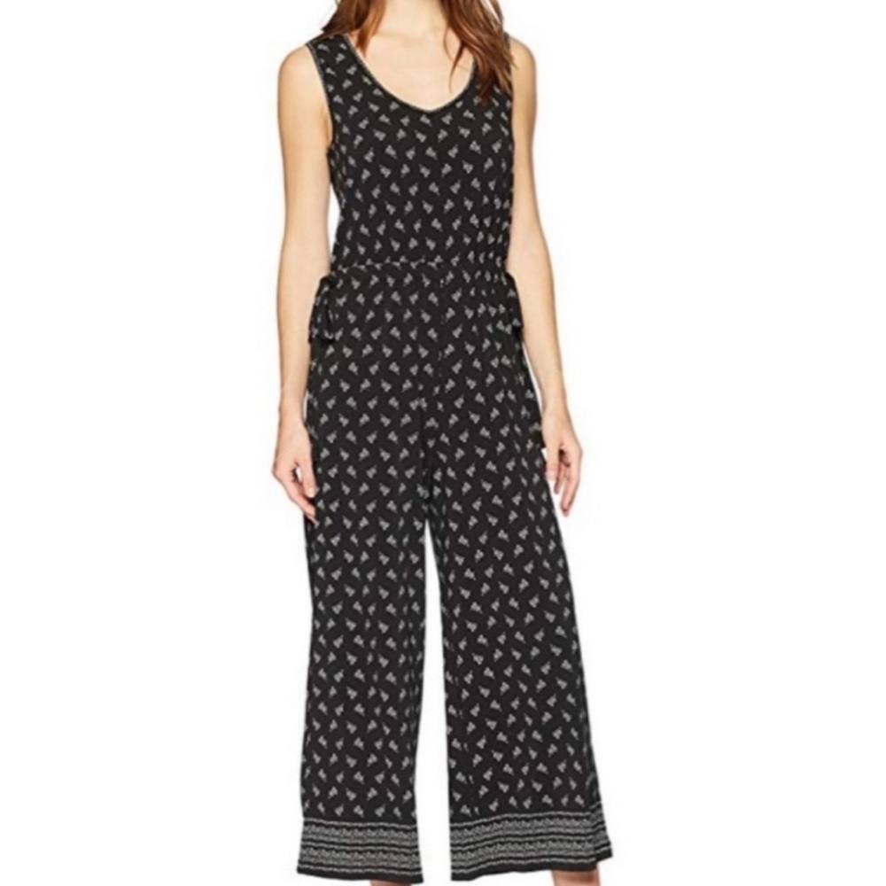 🆕️ Max Studio Black with Print Sleeveless Jumpsuit. NWT